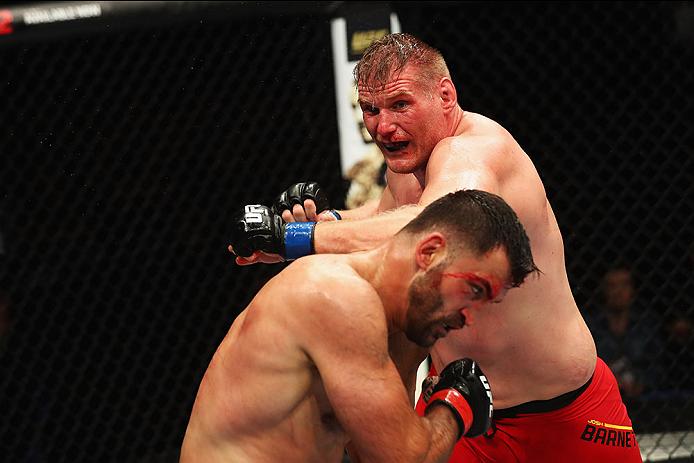 조쉬 바넷, 7위로 상승…알롭스키는 톱10 잔류 위기 | UFC ® - News 조쉬 바넷, 7위로 상승…알롭스키는 톱10 잔류 위기