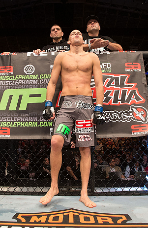 SEATTLE, WA - DECEMBER 08: Nate Diaz prepares to take on Benson Henderson before their lightweight championship bout at the UFC on FOX event on December 8, 2012 at Key Arena in Seattle, Washington. (Photo by Josh Hedges/Zuffa LLC/Zuffa LLC via Getty Images) *** Local Caption *** Benson Henderson; Nate Diaz