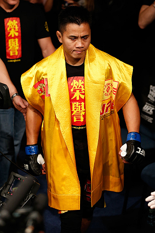 MACAU, MACAU - NOVEMBER 10: Cung Le enters the arena before his middleweight bout against Rich Franklin at the UFC Macao event inside CotaiArena on November 10, 2012 in Macau, Macau. (Photo by Josh Hedges/Zuffa LLC/Zuffa LLC via Getty Images)