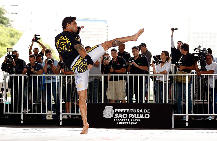 SAO PAULO, BRAZIL - JANUARY 16:  Thiago Tavares participates in an open workout session for media and fans on January 16, 2013 at Parque Anhangabau in Sao Paulo, Brazil. (Photo by Josh Hedges/Zuffa LLC/Zuffa LLC via Getty Images)