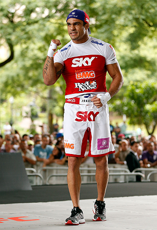 SAO PAULO, BRAZIL - JANUARY 16:  Vitor Belfort participates in an open workout session for media and fans on January 16, 2013 at Parque Anhangabau in Sao Paulo, Brazil. (Photo by Josh Hedges/Zuffa LLC/Zuffa LLC via Getty Images)
