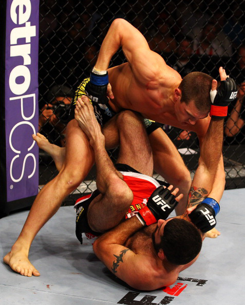 Thompson drops punches on Brown Thompson drops punches on Brown