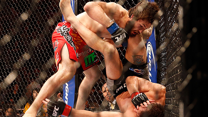 Barberena (top) finishes Ellenberger