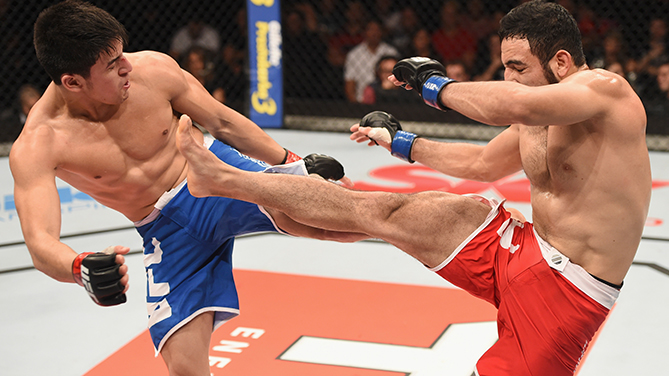 Rivas (left) kicks Rubio