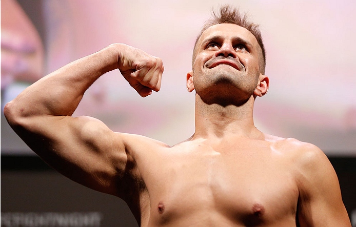 ufn_shogun_hendo_weighins_056.jpg
